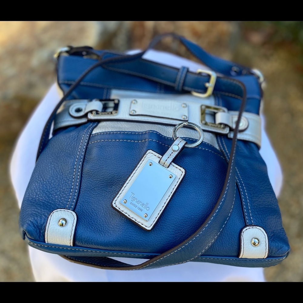 NW Tignanello 💯 leather Crossbody Bag, Sz 10”x9”